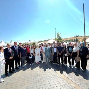 Aziz Şehitlerimizin ve Kahraman Gazilerimizin Evlatları Ahlat’ta Tarihimizle Buluştu - fotoğraf 5