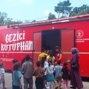 Mevsimlik tarım işçilerinin çocuklarına yönelik olarak Gezici Kütüphane etkinlikleri gerçekleştirilmiştir. - fotoğraf 7