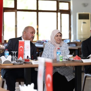 15 Temmuz Demokrasi ve Milli Birlik Günü anma etkinlikleri kapsamında yemek programı icra edilmiştir. - fotoğraf 6