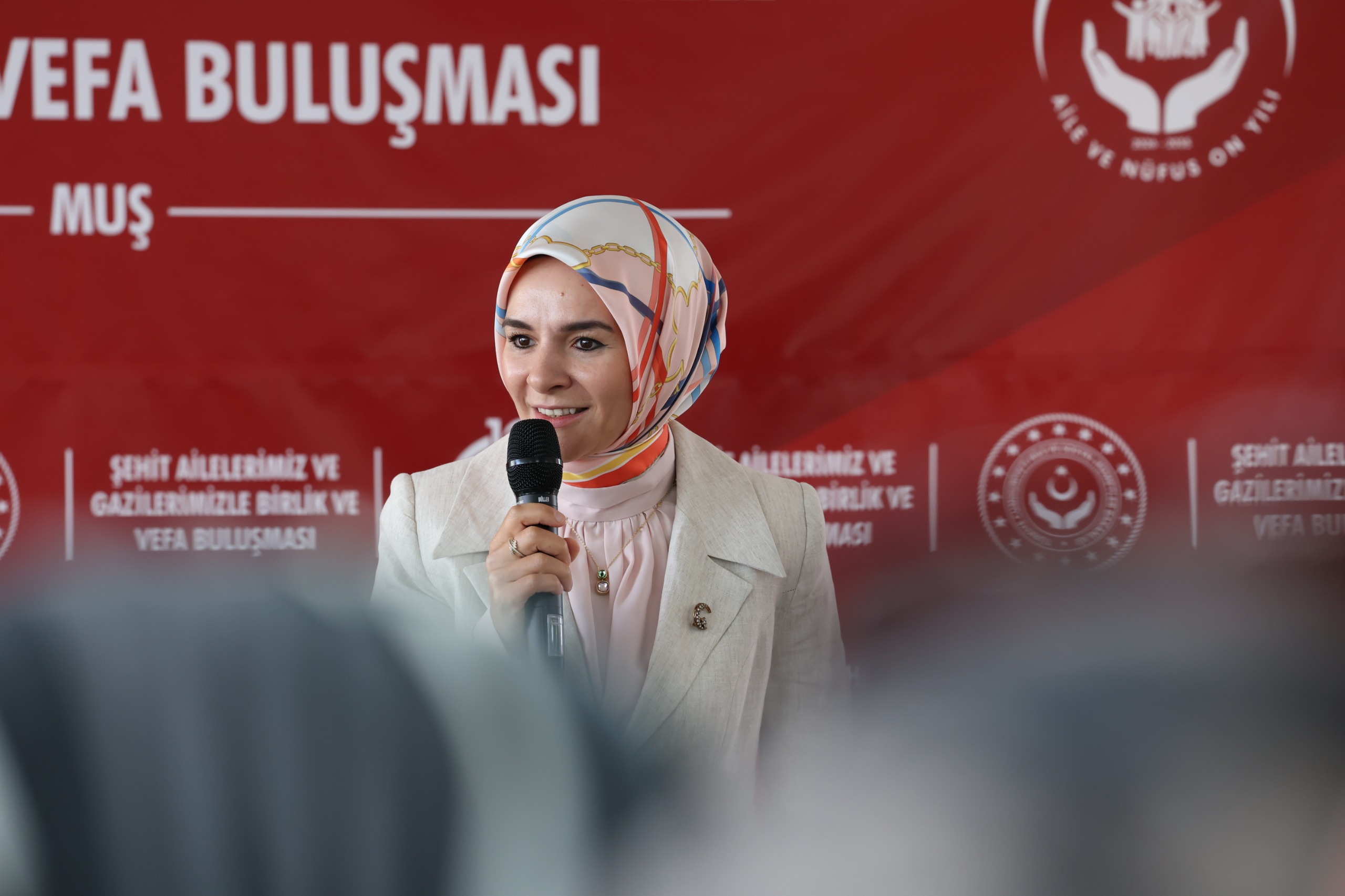 Bakanımız Göktaş, Muş'ta şehit aileleri ve gazilerle buluştu