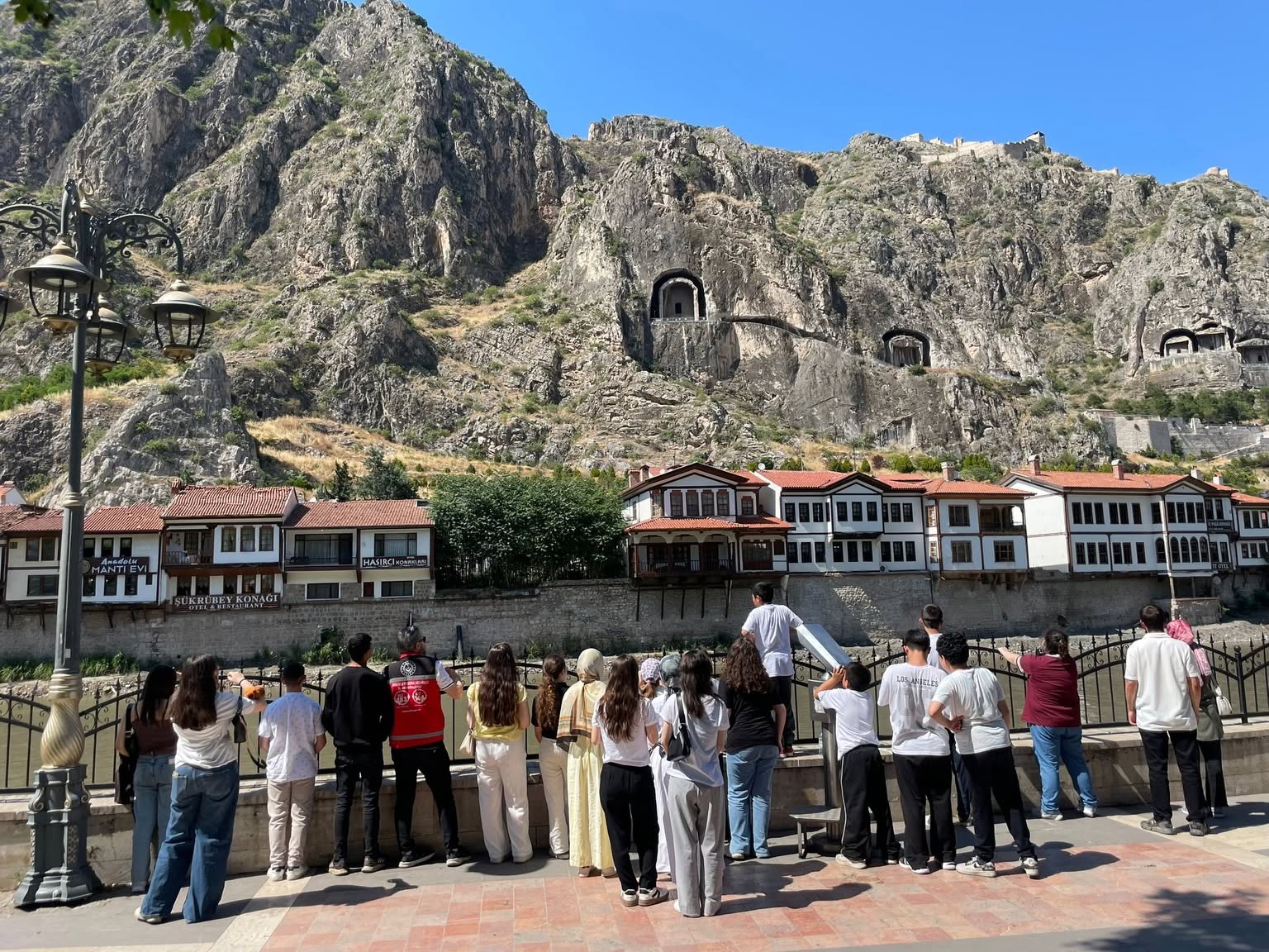 SED Yararlanıcısı Çocuklarımız Amasya’nın Tarihi ve Kültürel Zenginliklerini Keşfetti