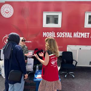Gezici Sosyal Hizmet Aracımız Cumhuriyet Meydanı’nda Vatandaşlarımızla Buluştu - fotoğraf 2