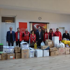 Yardım Kolilerimiz Teslim Edildi - fotoğraf 2