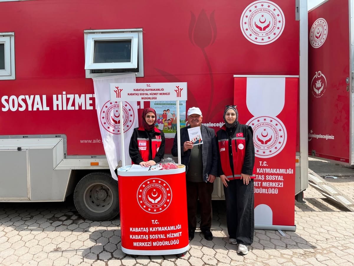 Mobil Sosyal Hizmet Aracı Aybastı Perşembe Yaylası Festivali’nde Vatandaşlarla Buluştu