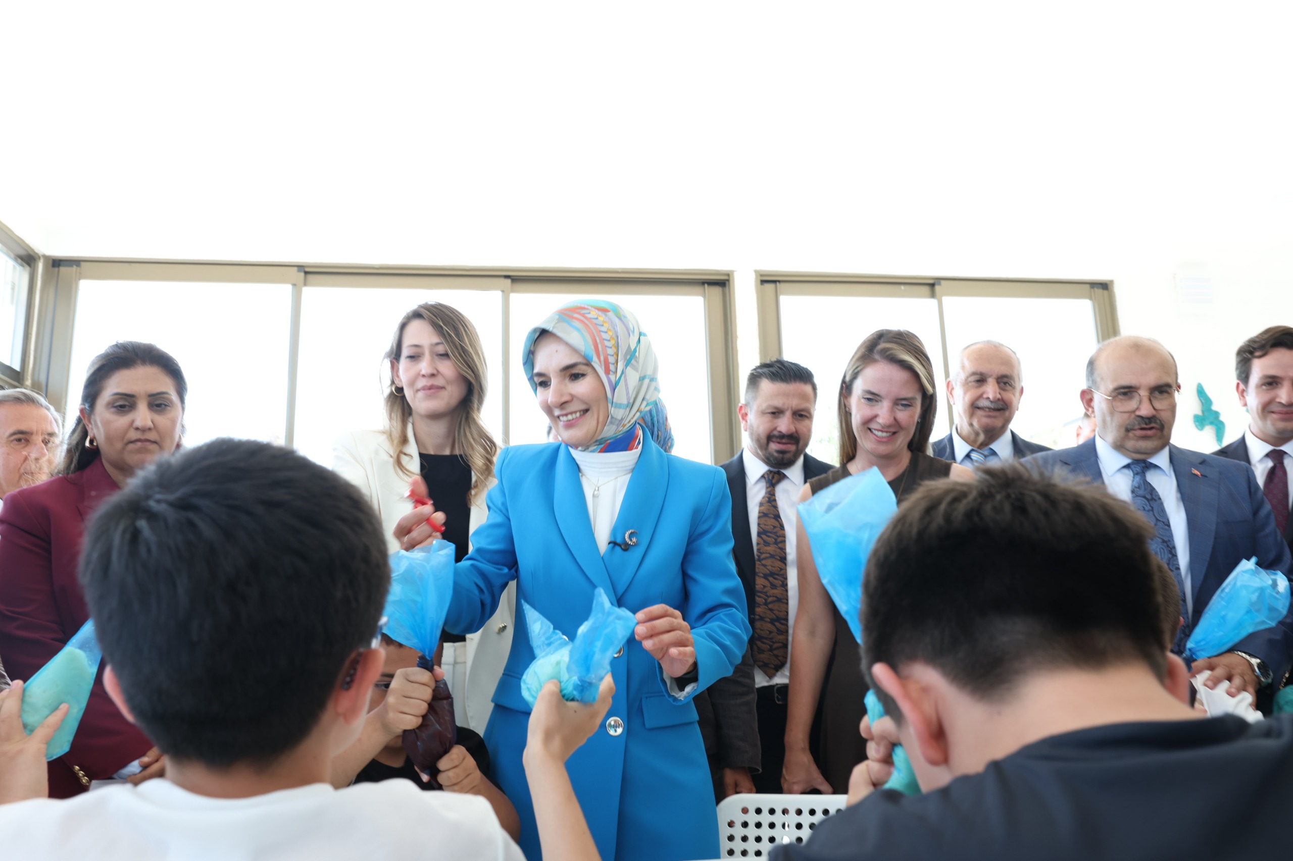 Bakanımız Göktaş, KALBEN Çocuk Köyü’nü ziyaret etti, devlet himayesindeki çocuklarla atölye çalışmalarına katıldı
