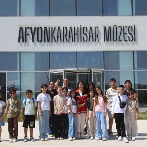 Müdürlüğümüzden Hizmet Alan Çocuklarla Müze Ziyareti  - fotoğraf 1
