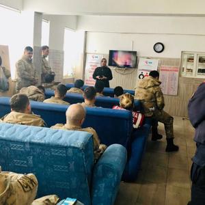 Solhan İlçe Jandarma Komutanlığı’nda Evlilik Öncesi Eğitim Kapsamında “Hayat Arkadaşımı Nasıl Seçebilirim “ Semineri Verildi - fotoğraf 1