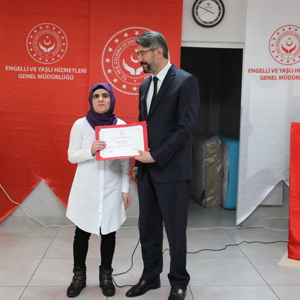 Visually Impaired Rehabilitation Center to Social Studies Teaching Visually Impaired Age Without Anxiety's Success Story - fotoğraf 1