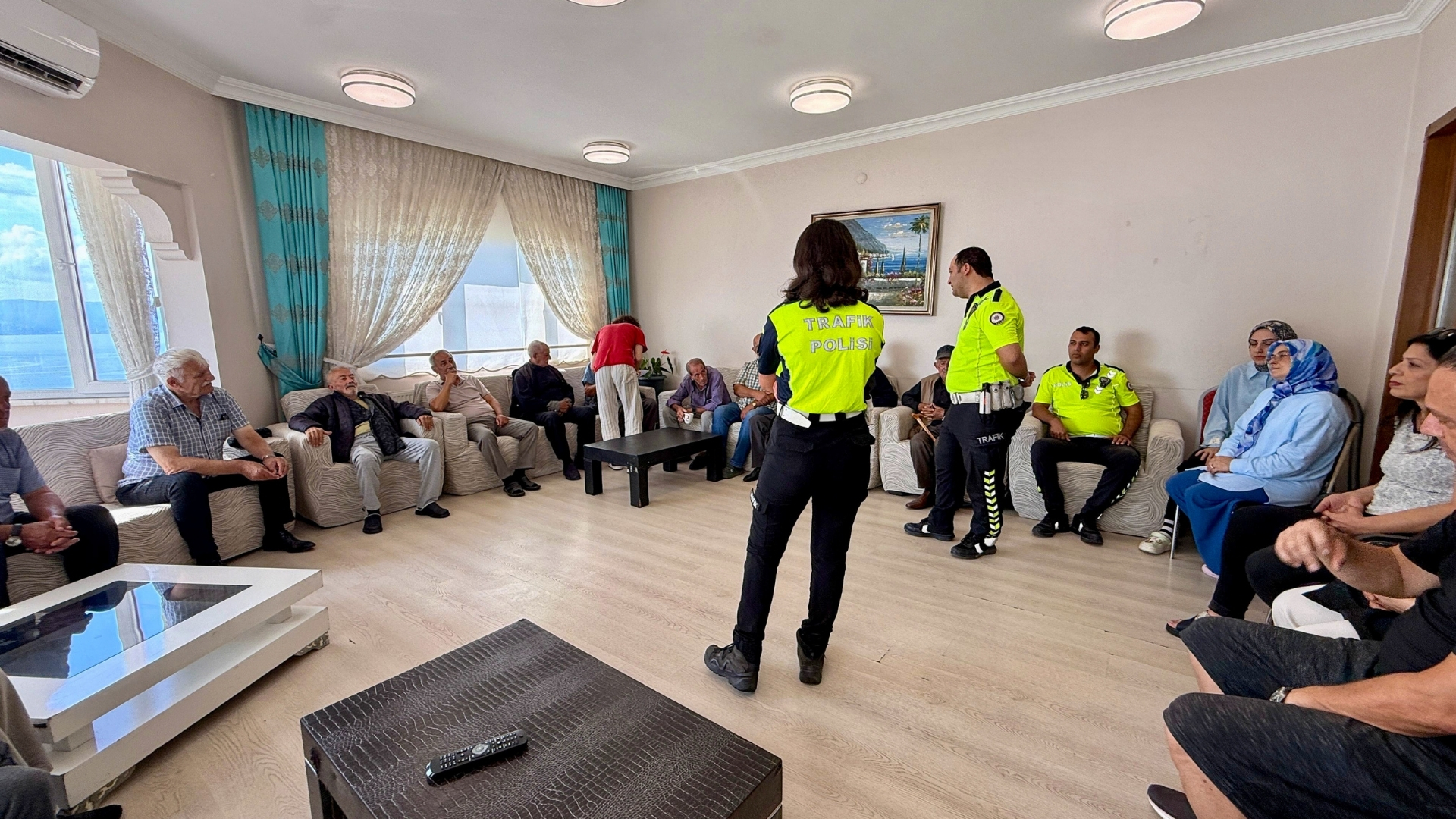 Tavşancıl Huzurevi Müdürlüğümüzde Trafik Güvenliği Eğitimi Gerçekleştirildi