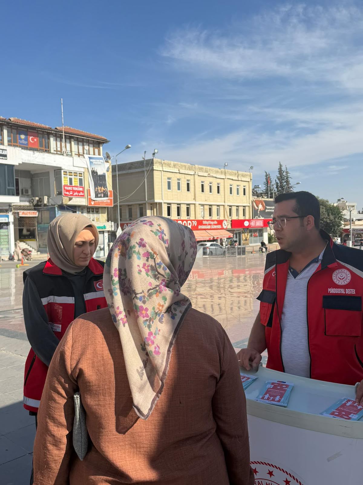 Cumhuriyet Meydanı’nda Koruyucu Aile Hizmetine Yönelik Bilgilendirme Faaliyeti