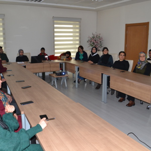 ‘Afet ve Acil Durumlarda Çocuk ve Ergenlerle Psikososyal Destek Çalışmaları’ eğitimi verildi. - fotoğraf 3