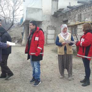 Psikososyal destek ekibi Yaygın ve Beydağı Mahallerini ziyaret etti. - fotoğraf 1