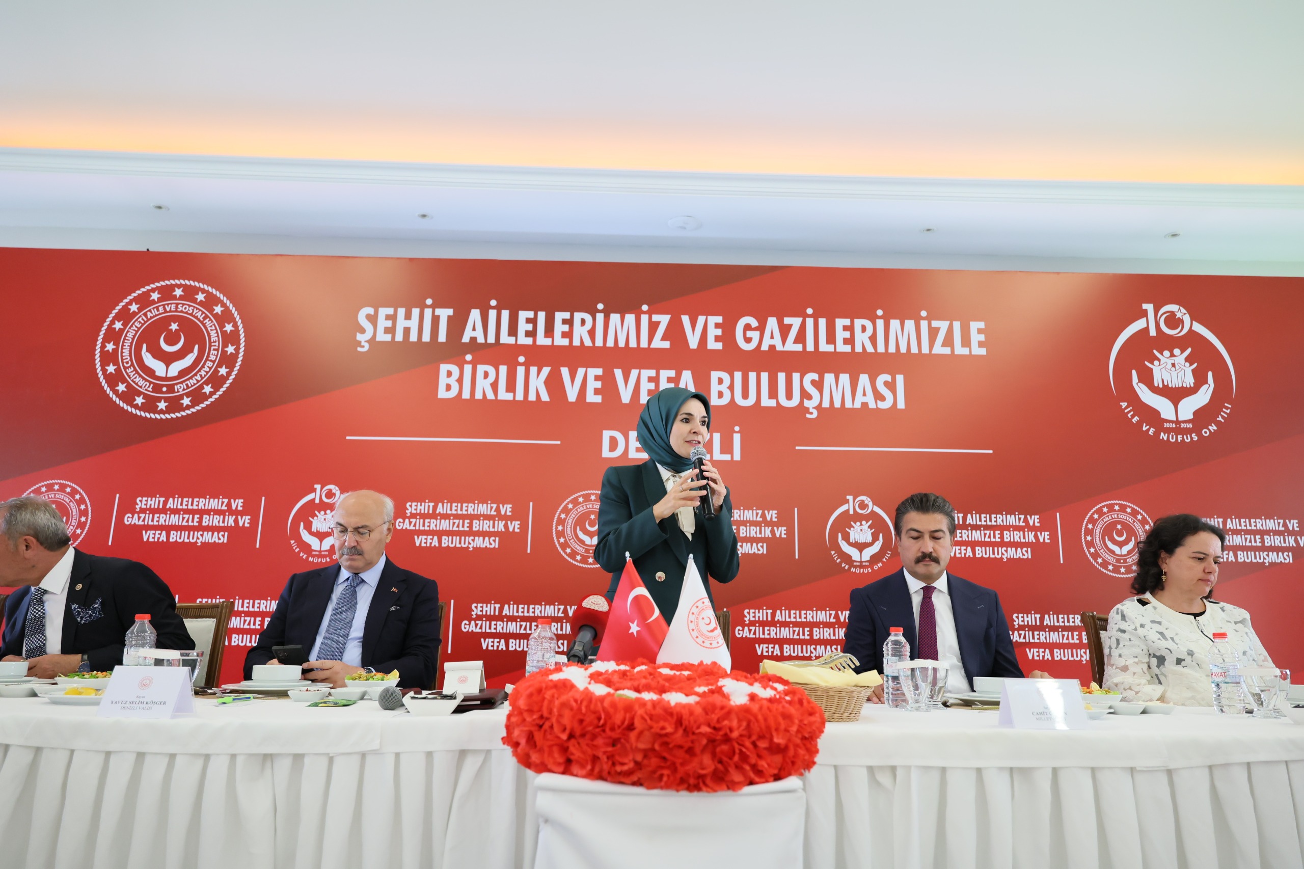 "Şehit Ailelerimiz ve Gazilerimizle Birlik ve Vefa Buluşması"nın 27'ncisi Denizli'de yapıldı