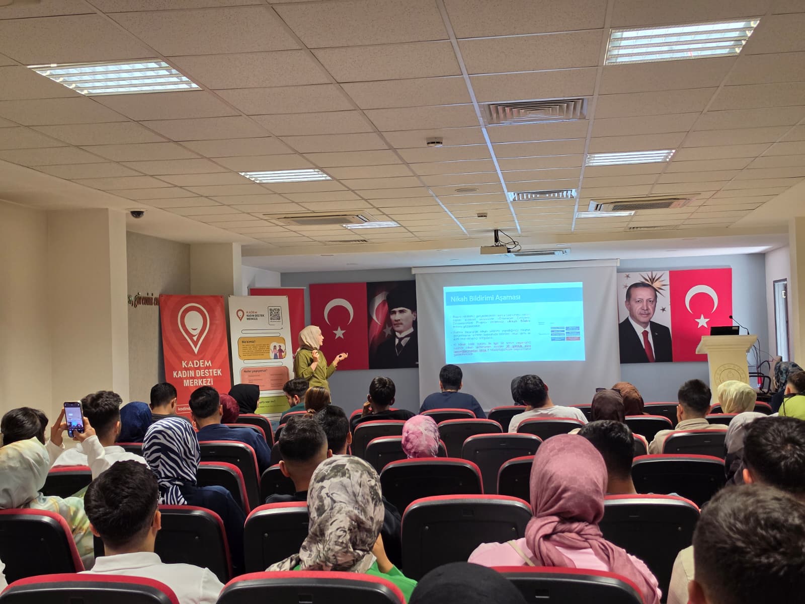 Dulkadiroğlu’nda Genç Çiftlere “İkili İlişkilerde İletişim Becerileri” Eğitimi Düzenlendi