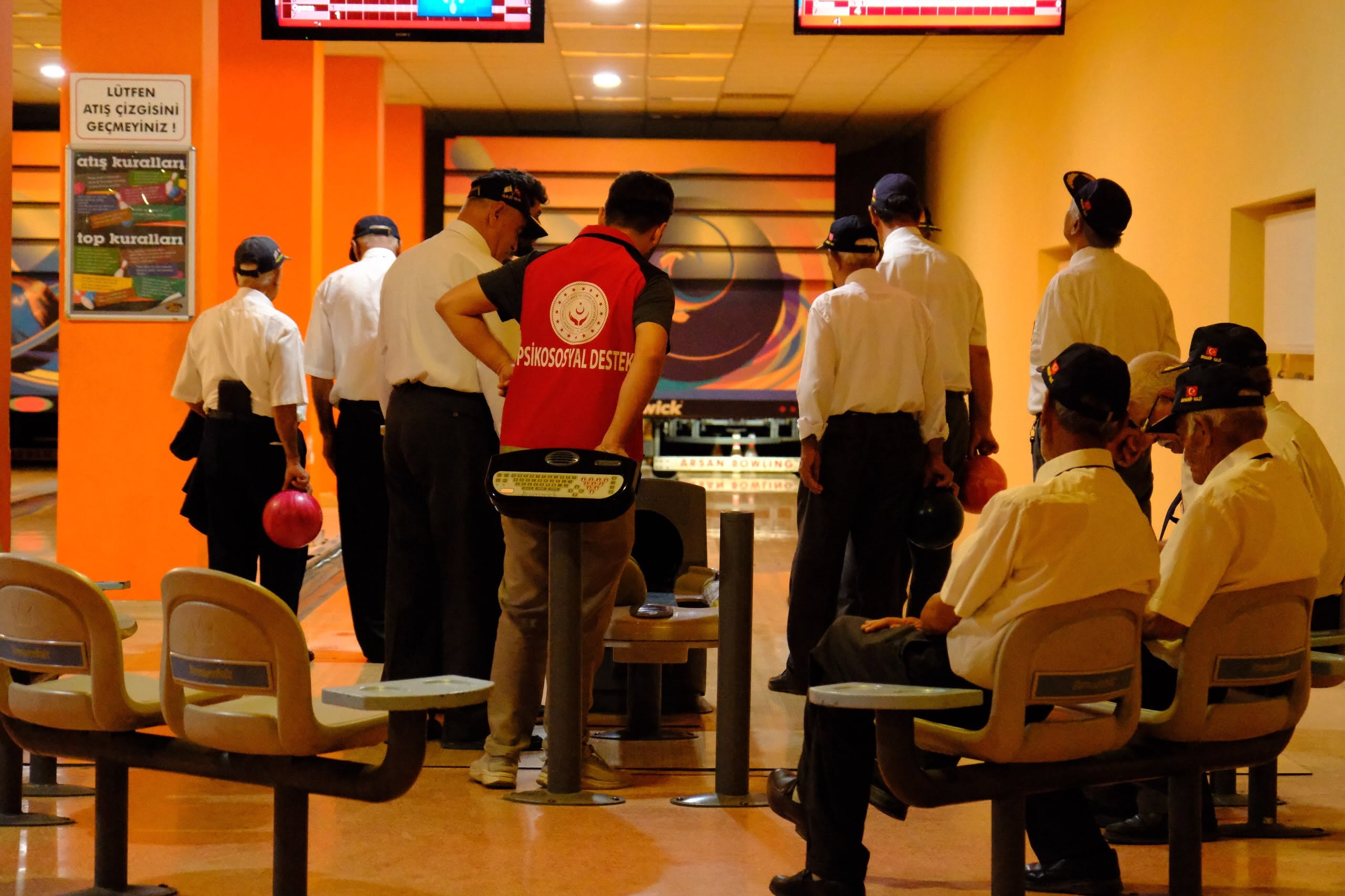 İl Müdürlüğümüzden Şehit Yakınları ve Gazilerimiz Onuruna Bowling Etkinliği