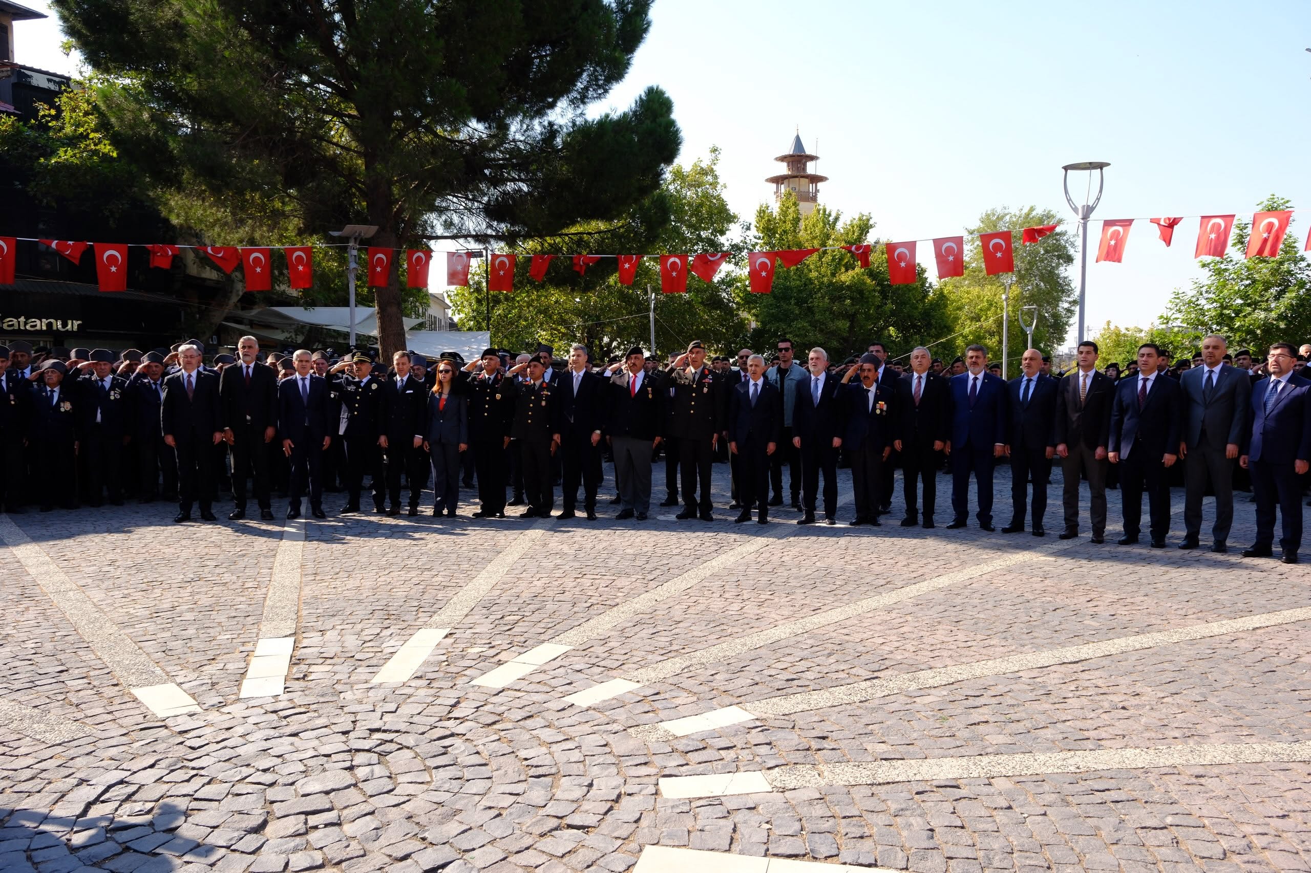 Kahramanmaraş’ta 19 Eylül Gaziler Günü Dolayısıyla Çelenk Sunma Töreni Düzenlendi