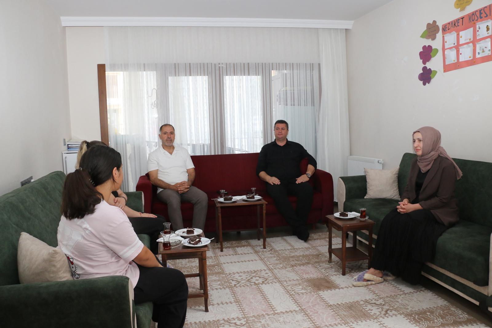 İl Müdürümüzden Devlet Himayesindeki Yavrumuza Geçmiş Olsun Ziyareti