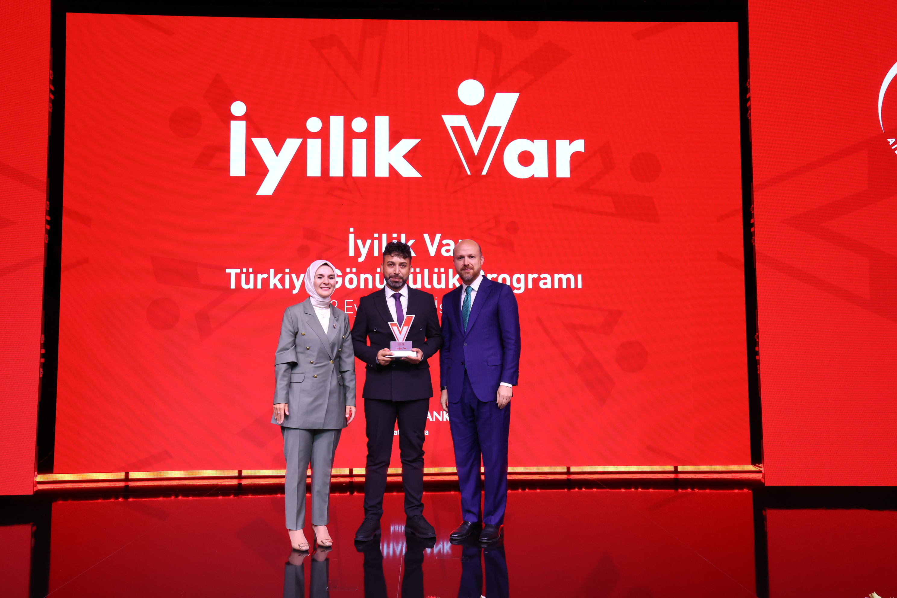 💙 İyiliğiyle Çocukların Yüzünü Güldüren Gönüllümüz: Mustafa GÖZDE