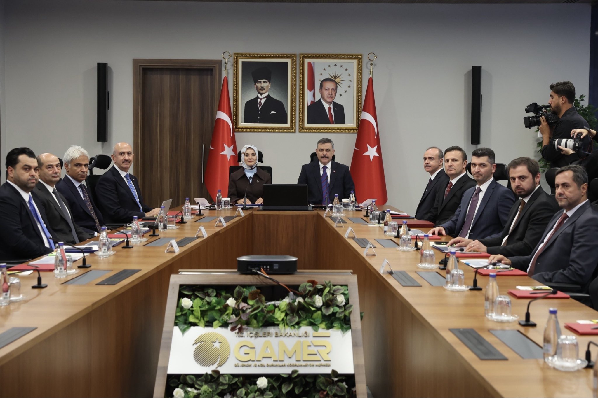 İçişleri Bakanımız Sayın Mustafa Çiftçi ve Bakanımız Sayın Mahinur Özdemir Göktaş’ın riyasetlerinde “İl ve İlçe Sosyal Yardımlaşma ve Dayanışma Vakıfları Performans Karnesi” Toplantısı 