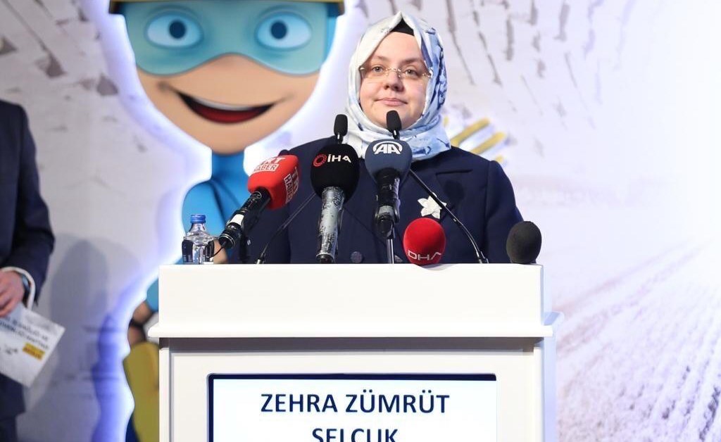 Bakan Selçuk: “10. Uluslararası İş Sağlığı ve Güvenliği Kongresi İstanbul’da Gerçekleşecek”