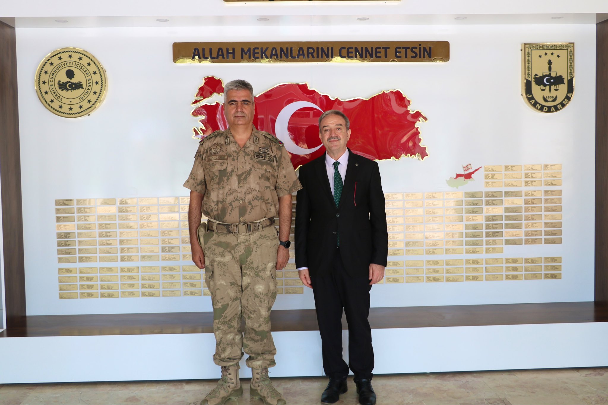 İl Müdürümüz Mehmet Zeki Eryarsoy’dan Kıdemli Albay Ekrem Doğan’a ziyaret