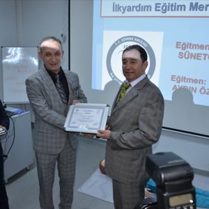 Uygulamalı İlk Yardım Eğitimine Katılım Sağlayan Personellerimize Sertifikaları Verildi - fotoğraf 28