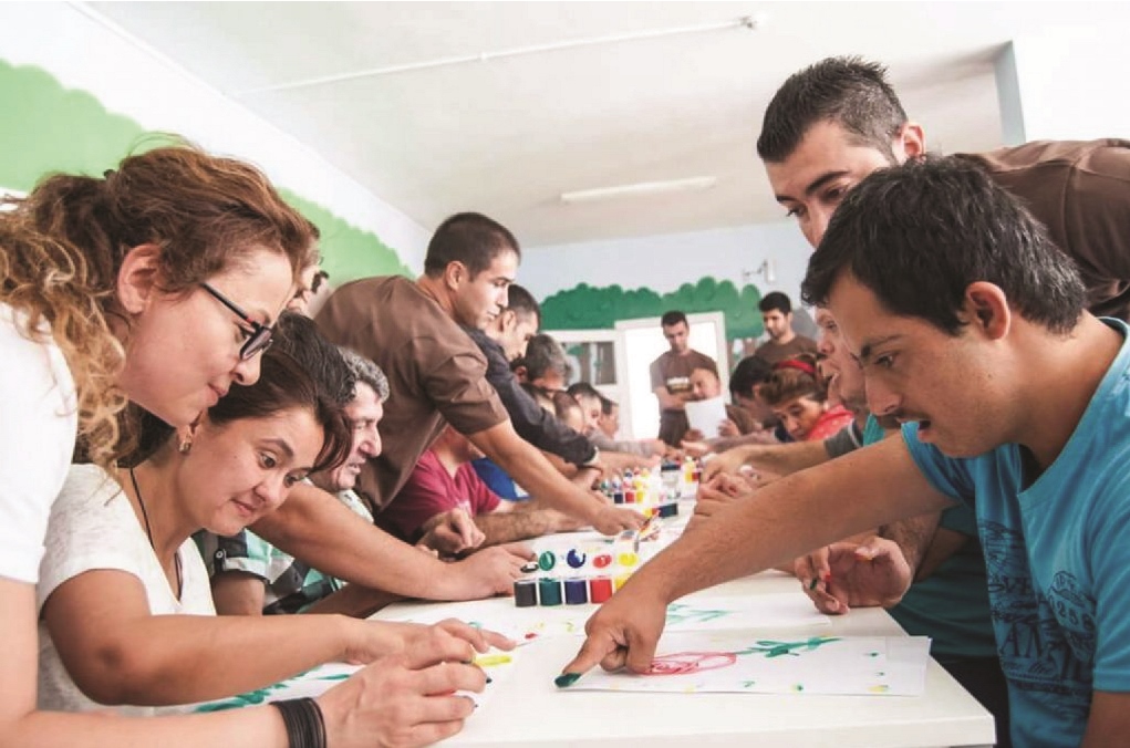 Engelli Çocuklar İçin Türkiye'nin İlk "Aile Temelli Erken Müdahale Programı"
