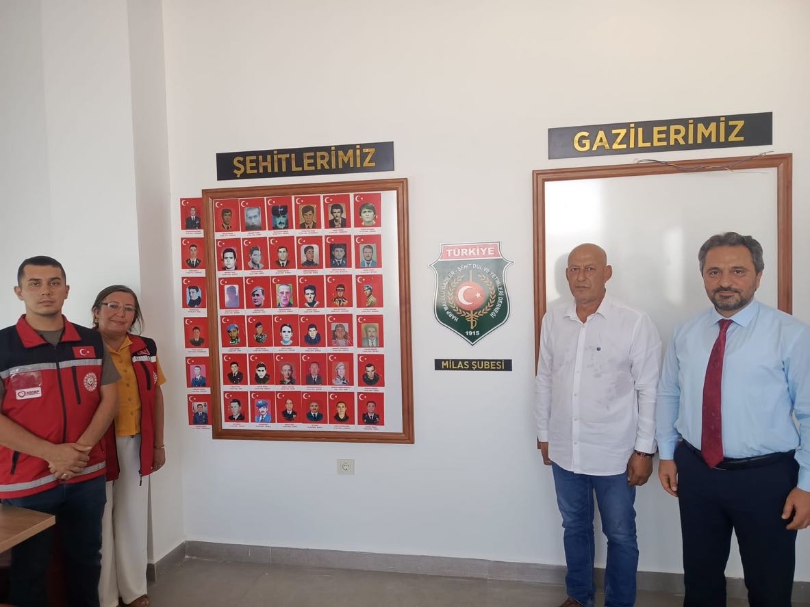 İl Müdürümüz Mahmut SELÇUK, Türkiye Harp Malulü Gazileri, Şehit Dul ve Yetimleri Derneği Milas Temsilcisi Sabri OĞUL’u ziyaret etti.