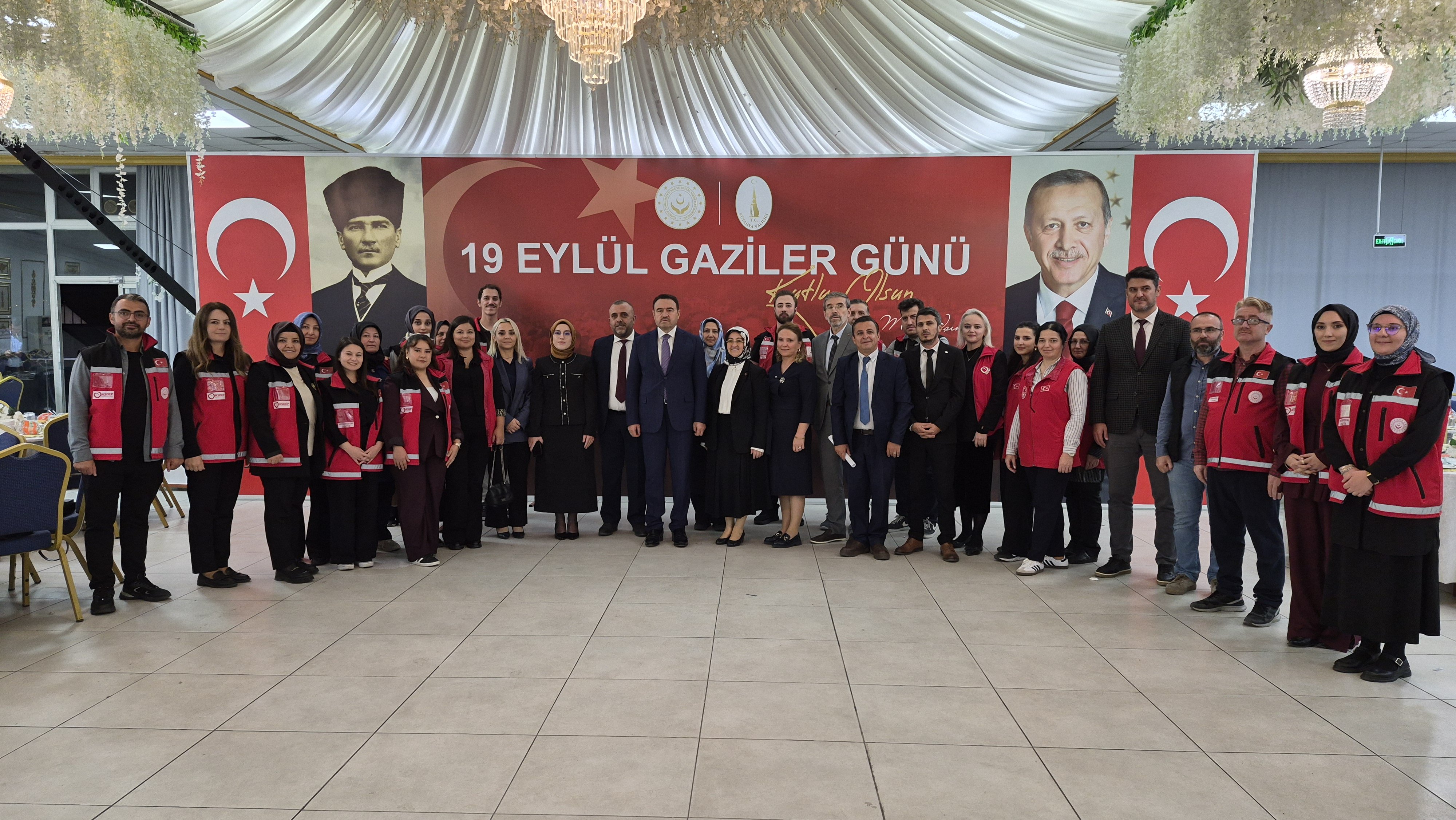Gaziler Günü Dolayısıyla Şehit Aileleri ve Gaziler Onuruna Yemek Programı Düzenlendi