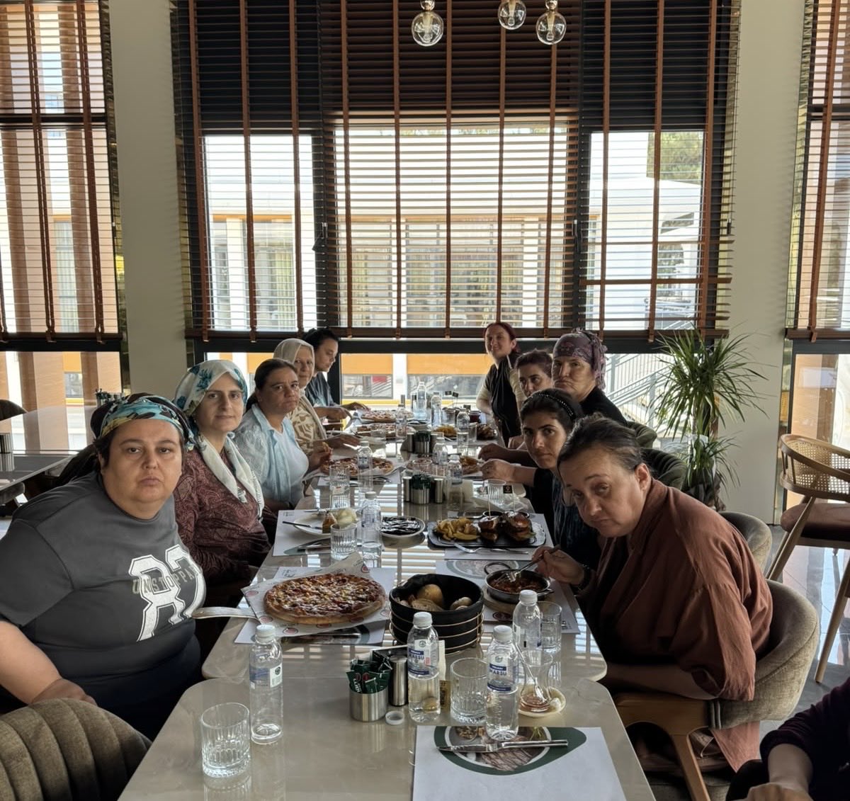 Özel Gereksinimli Bireylerimiz İçin Öğle Yemeği Etkinliği Düzenlendi