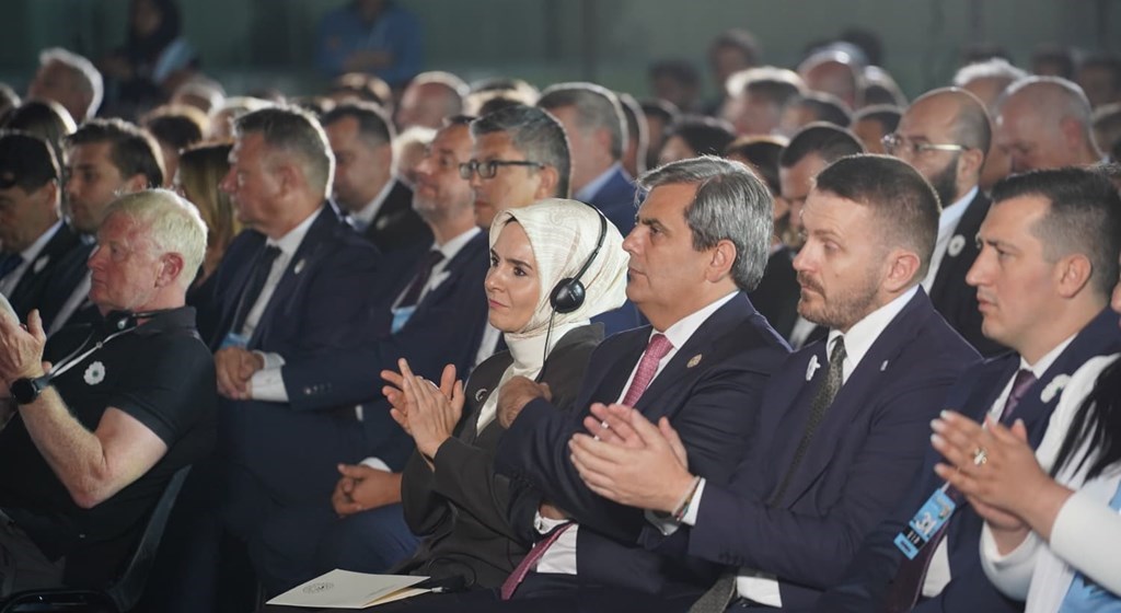 Bakanımız Göktaş, Srebrenitsa Soykırımı'nın 31. Yılı Törenlerinde Cumhurbaşkanı Erdoğan'ın Mesajını Okudu