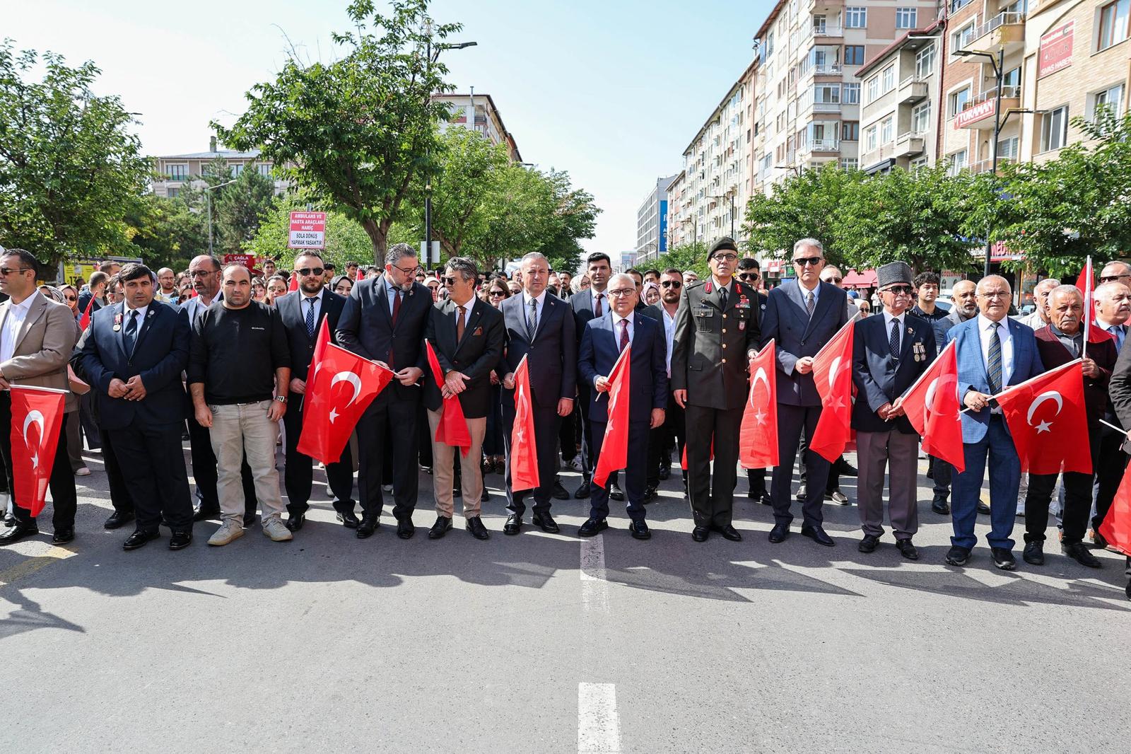 19 Eylül Gaziler Günü Kapsamında “Kahramanlarla Kardeşlik Yolunda” Yürüyüşü