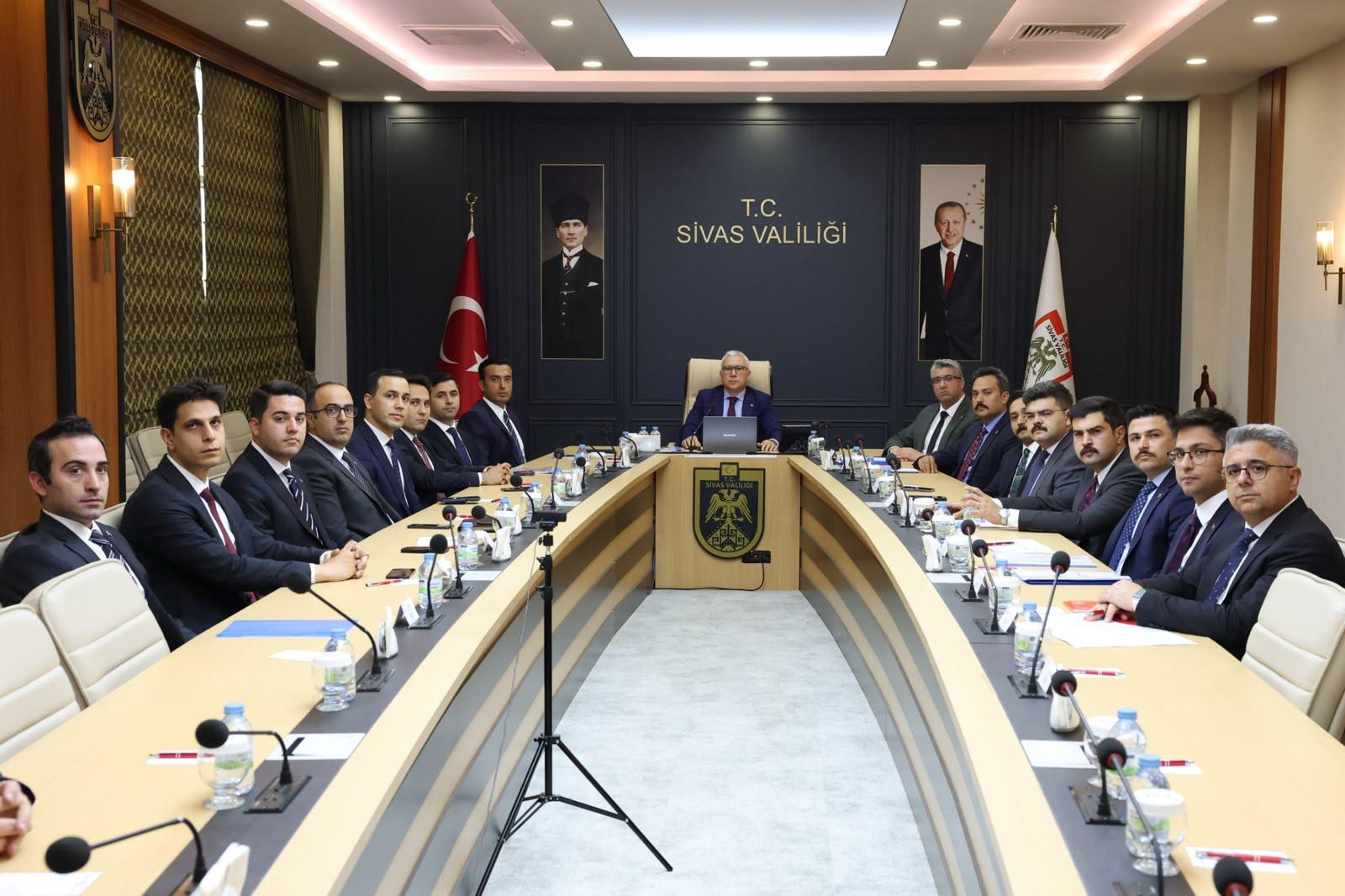 İl ve İlçe Sosyal Yardımlaşma ve Dayanışma Vakıfları Performans Karnesi Değerlendirme Toplantısı Gerçekleştirildi