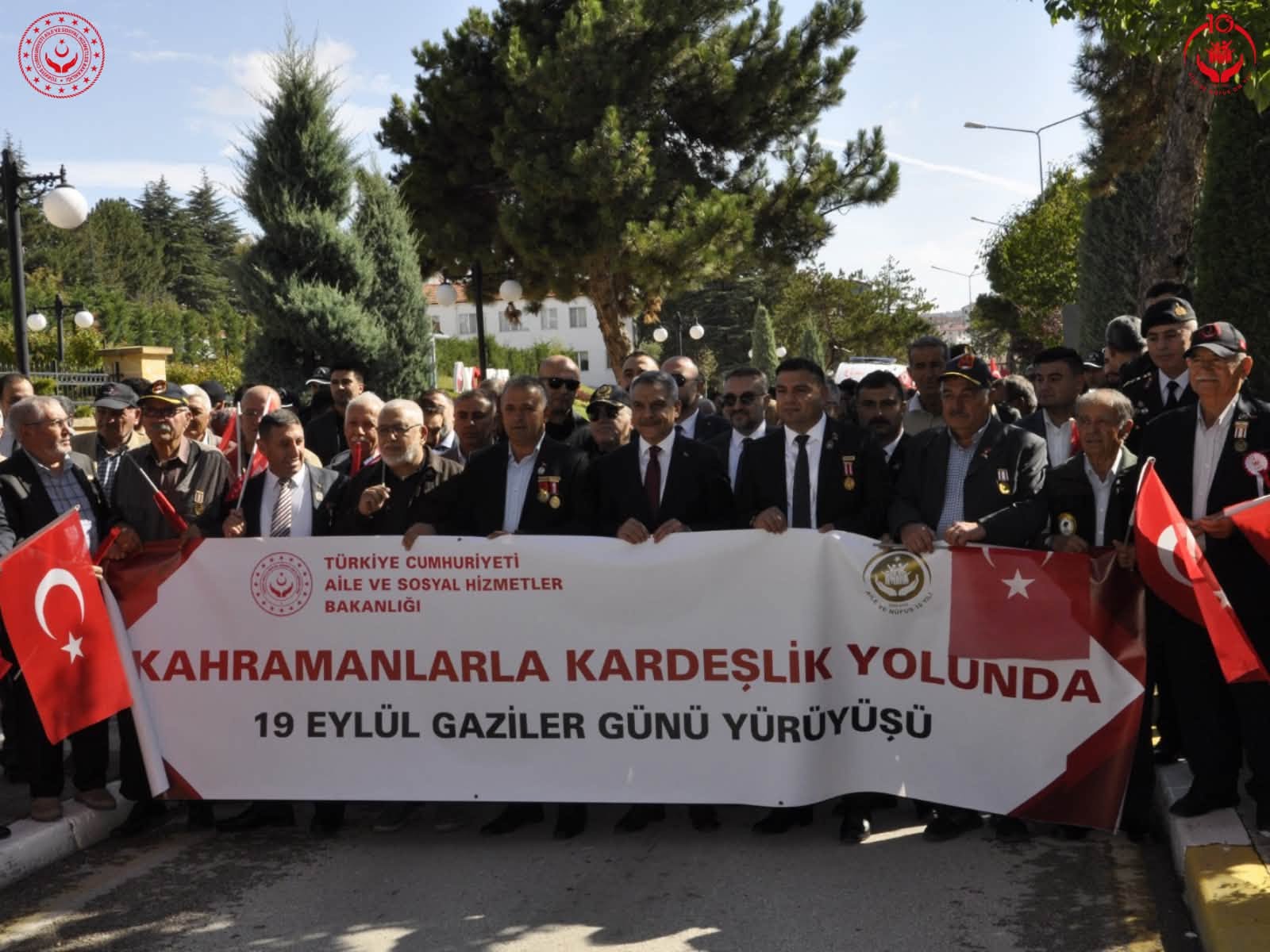 KAHRAMANLARLA KARDEŞLİK YOLUNDA…