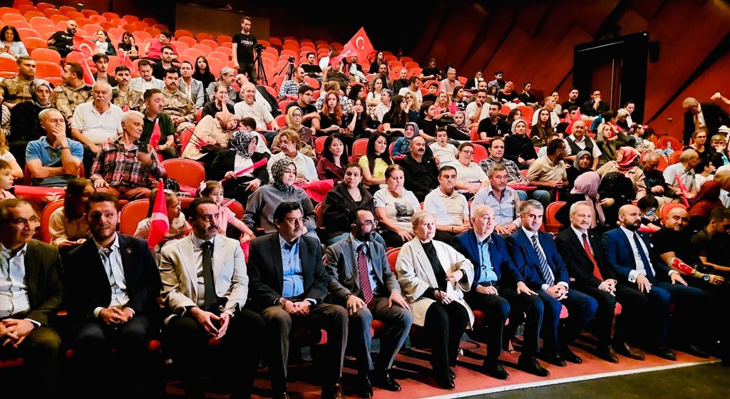  “Vatana Vefa” Tiyatro Oyunu Ankara’da Sahnelendi