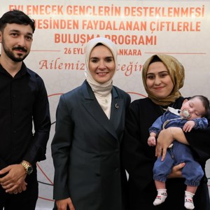 Bakanımız Göktaş, Evlenecek Gençlerin Desteklenmesi Projesi'nden yararlanan çiftlerle buluştu - fotoğraf 10