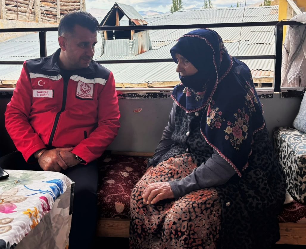 Şehidimiz Jandarma Erbaş Karabey Yıldırım’ın Ailesine Taziye Ziyaretinde Bulunduk.