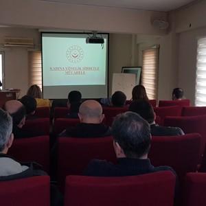 Polis Memurlarına "Kadına Yönelik Şiddetle Mücadele" Konulu Seminer Verildi - fotoğraf 1