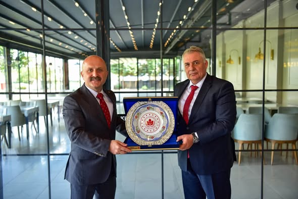 Emniyet Genel Müdürlüğü Emrine Atanan 1. Sınıf Emniyet Müdürü Sayın Armağan Adnan ERDOĞAN' ın Veda Yemeği