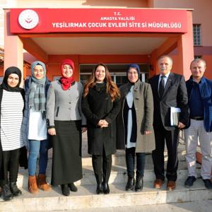 Funda VAROL Hanımefendi, Yeşilırmak Çocuk Evleri Sitesinde kalan çocuklarımızla bir araya geldi - fotoğraf 1