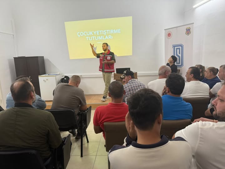 Modüler Aile Eğitim Programı çerçevesinde “Çocuk Yetiştirme Tutumları” konulu eğitim düzenlenmiştir.