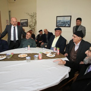 Valimiz Dr. Osman VAROL, Merzifon Huzurevi’ni Ziyaret Etti  - fotoğraf 4