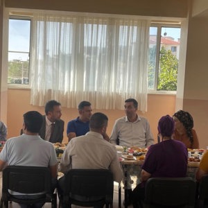 İl Müdürümüz Çalışma Arkadaşlarımızla Kahvaltı Programında Bir Araya Geldi - fotoğraf 1
