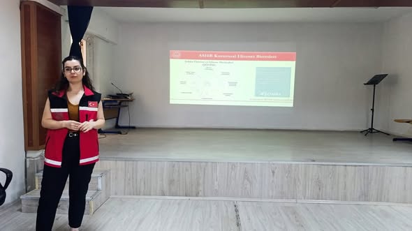 Kadına yönelik şiddetle mücadele konusunda farkındalık ve bilgilendirme semineri gerçekleştirdik.