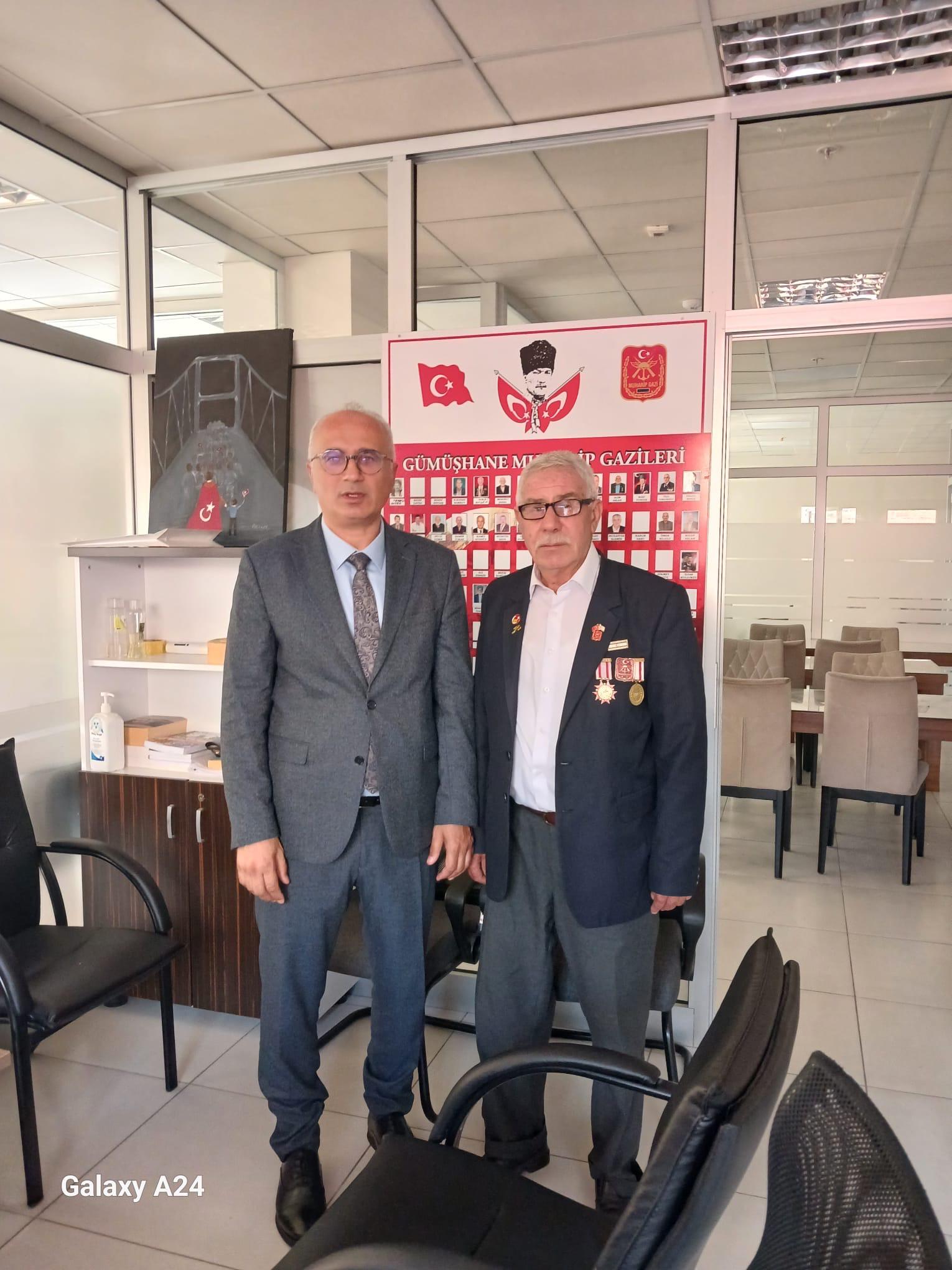 İl Müdürümüz Sayın Dr. Cengiz Maden, Muharip Gaziler Derneği Başkanı Sayın Celil Tanguroğlu’nu Ziyaret Etti