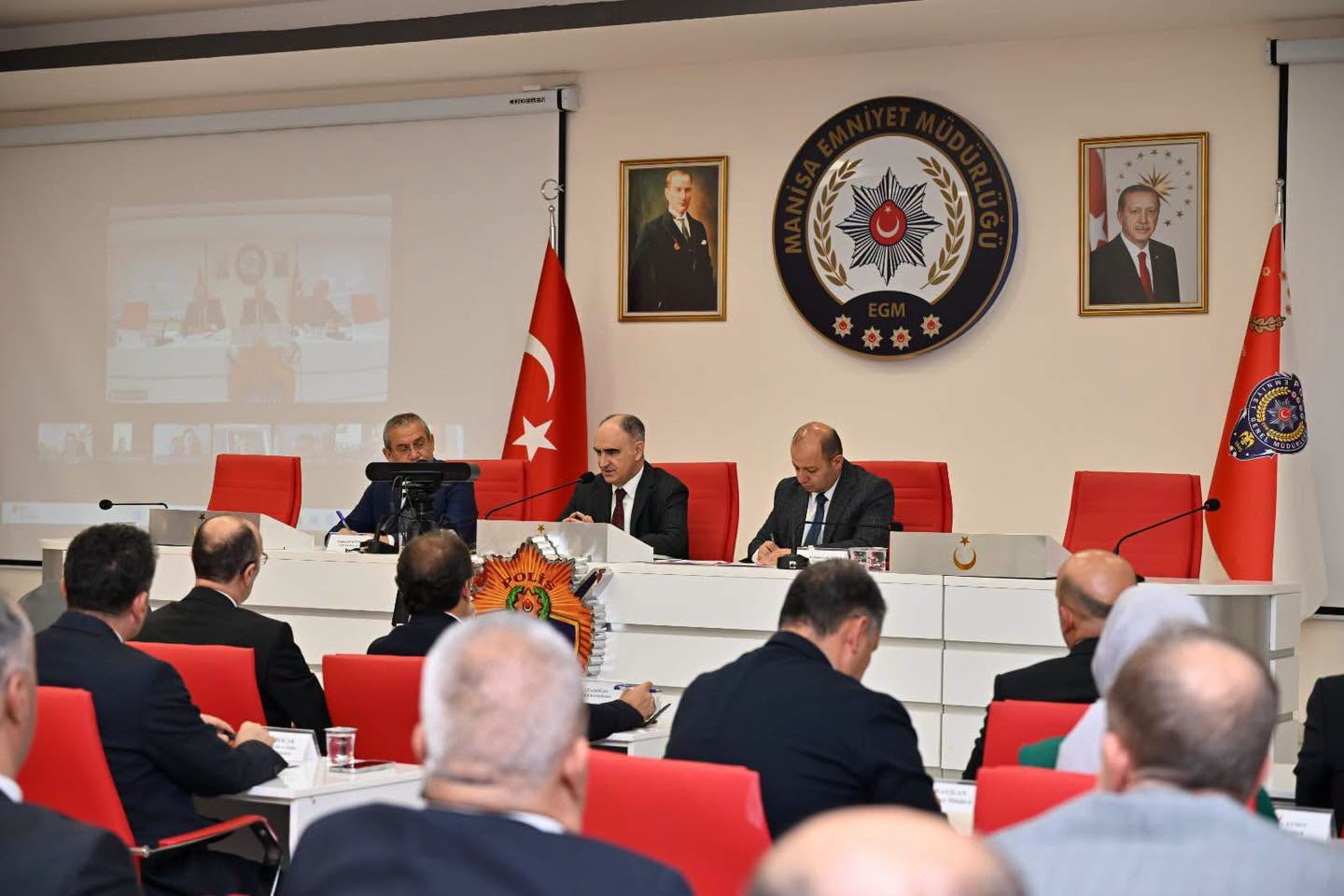 Bağımlılıkla Mücadele Çalışmaları Değerlendirildi