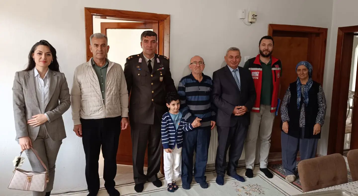 Şehitlerimizin Aziz Hatırası Gönüllerimizde Yaşıyor