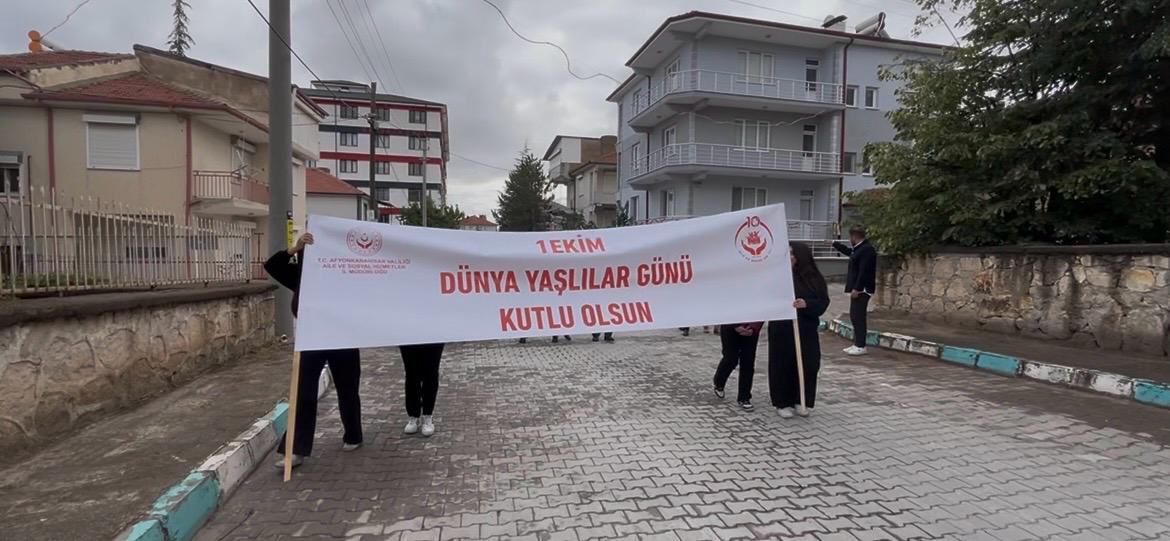 1 Ekim Dünya Yaşlılar Günü Farkındalık Yürüyüşü 