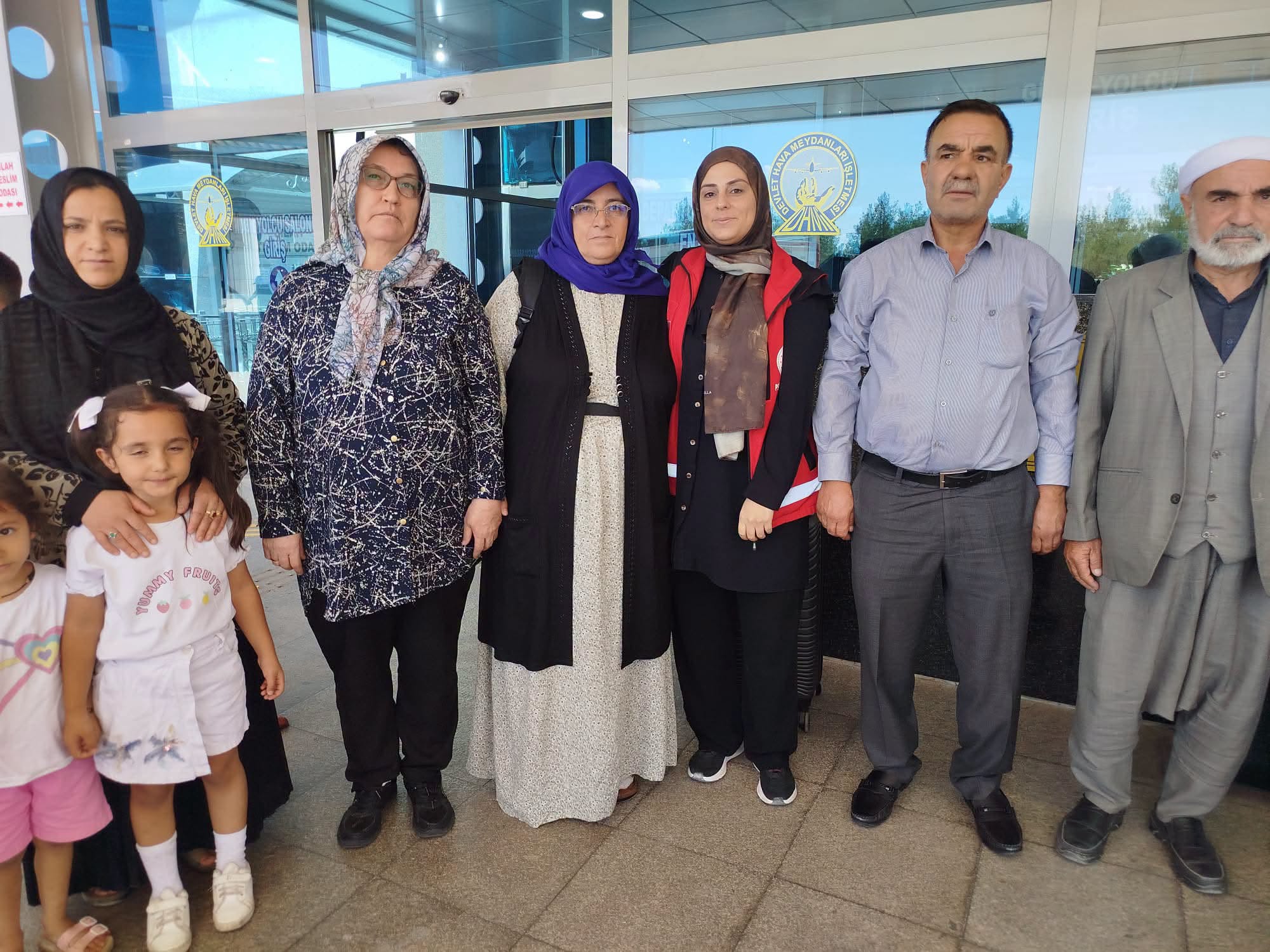  Şehit Yakınlarımızı Umre Yolculuğuna Uğurladık