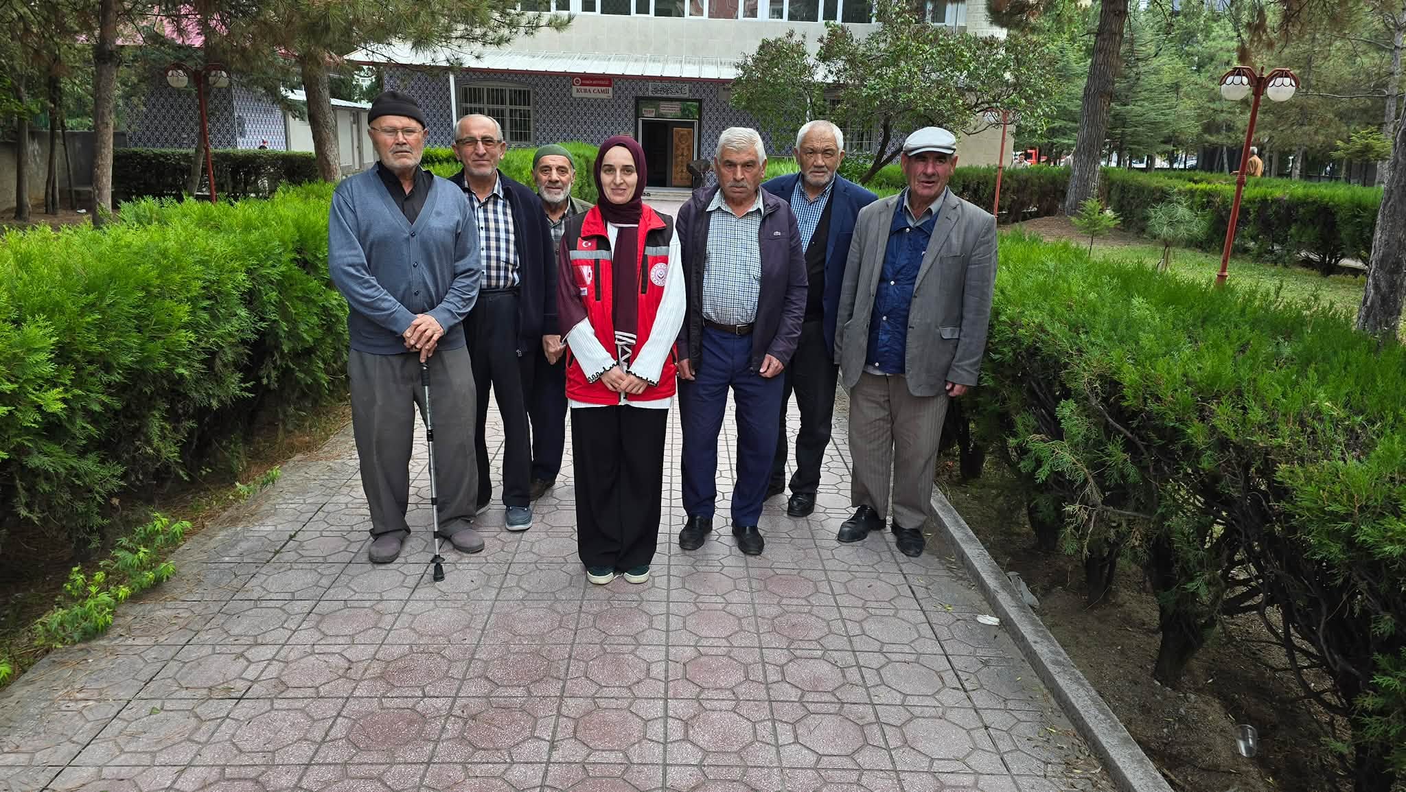 Büyüklerimizle bir araya gelinerek hasbihal edildi.